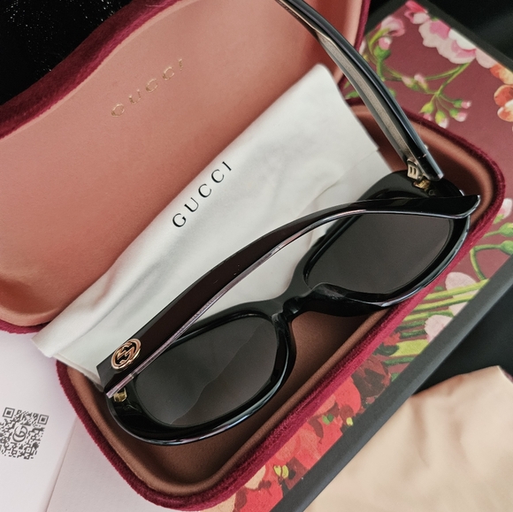 Gucci  interlocking GG logo  Oversized sunglasses - Picture 9 of 10